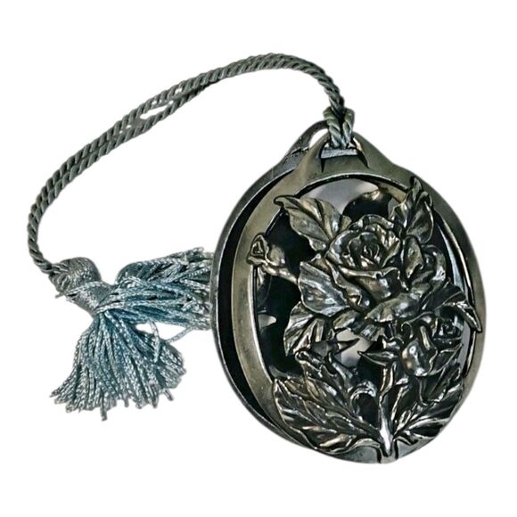 Vtg Seagull Rose Pewter Ornament Hollow Silver Color 3d Locket Blue Faded Ribbon - Picture 1 of 13